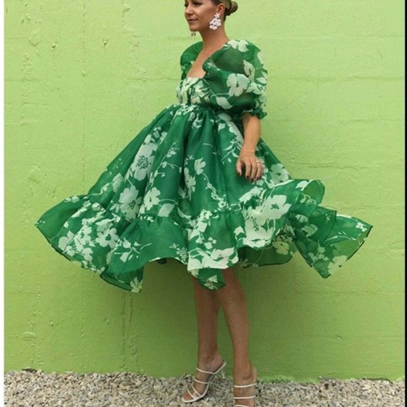 🍀🌷Selkie The Summer French Field Puff Dress in Summer Field Green - Picture 1 of 7